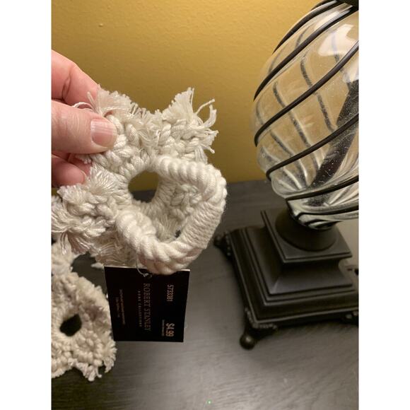 Set Of Five Macrame Snowflake Napkin Ring Table Decor Tray Filler Winter Dining - Picture 7 of 12